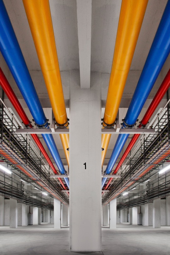 These colorful pipes carry water. Three of our data centers, like this one in Finland, run on 100% unprocessed or greywater. The idea behind this is simple: instead of depending on clean, potable water, we use alternative sources of water and clean it just enough so it can be used for cooling. This water still needs to be processed, but treatment for data center use is much easier than cleaning it for drinking.